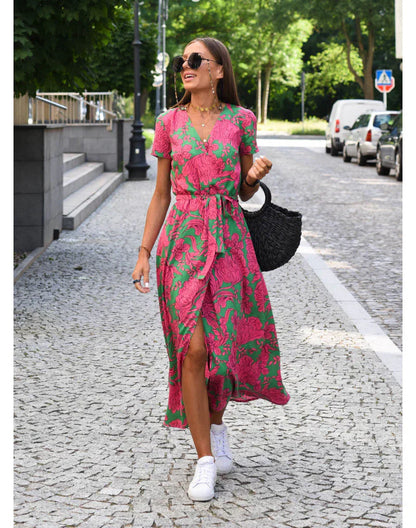 Nuvia™ | Flared Dress with V-Neck