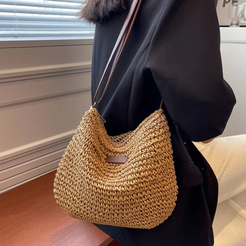Berry shoulder bag
